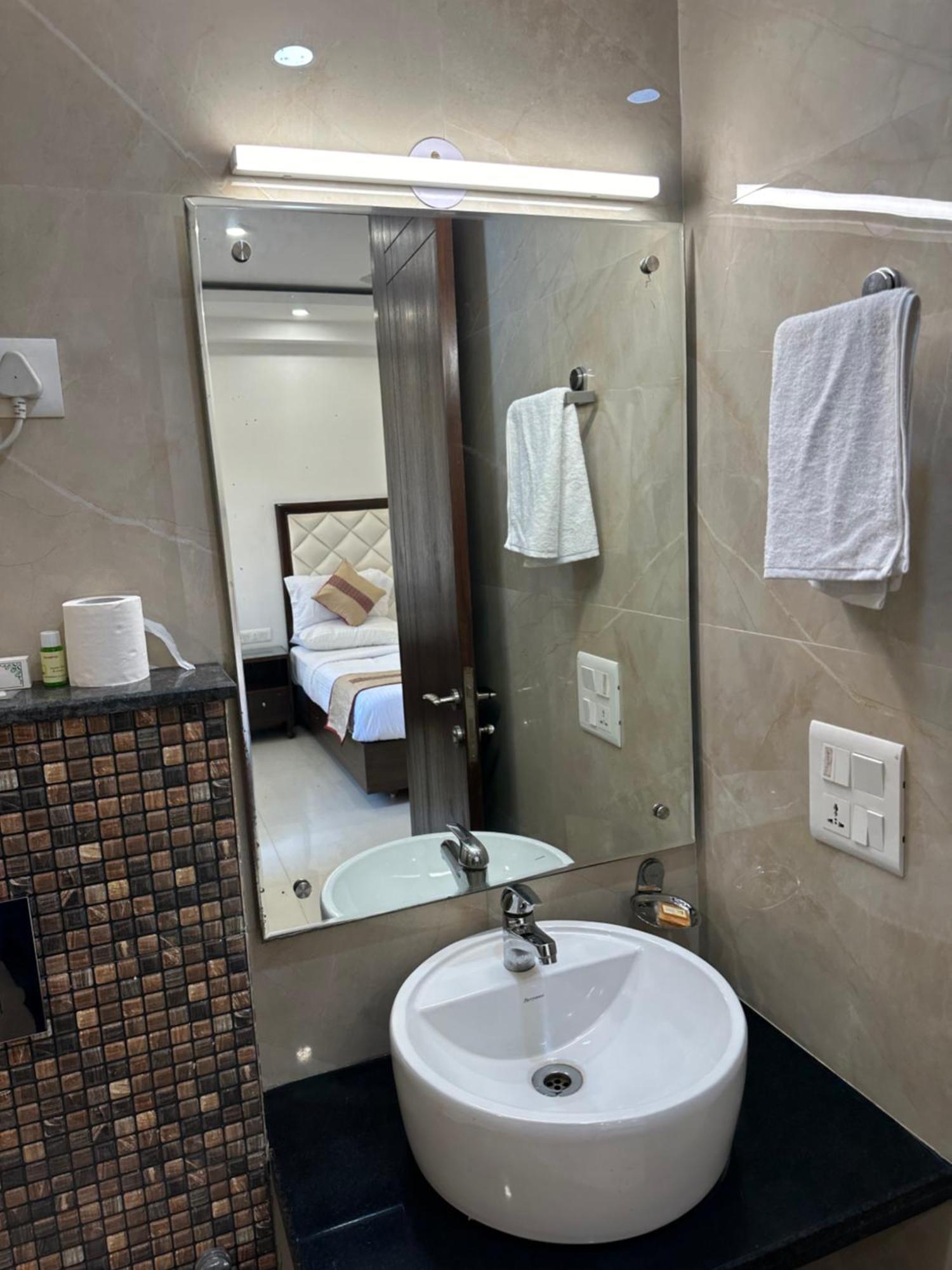 Lemon Green Residency - Hotel And Serviced Apartments Нью-Делі Екстер'єр фото